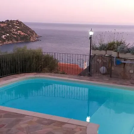 Vakantiehuis Soleluna Torre delle Stelle